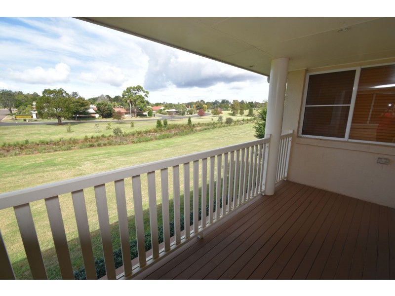 2A Agnes Street, Centenary Heights QLD 4350