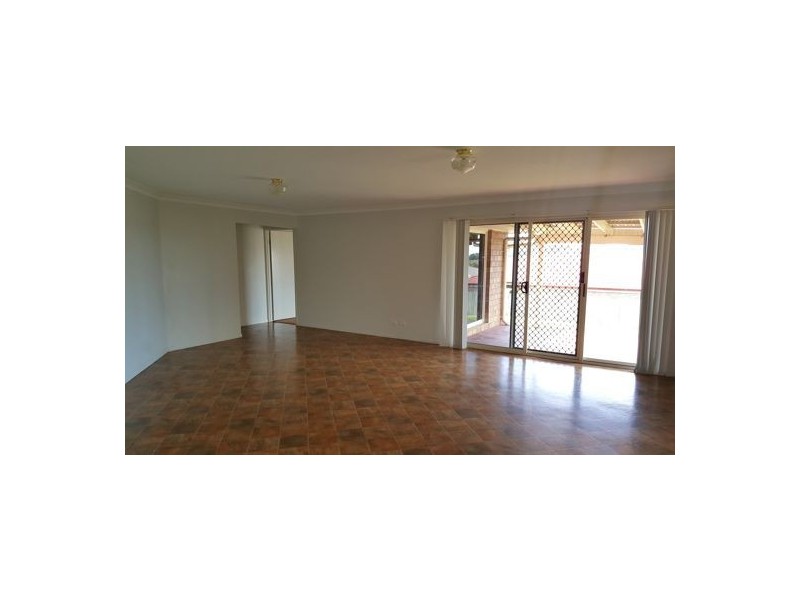 13 Cuttaburra Crescent, Glenvale QLD 4350