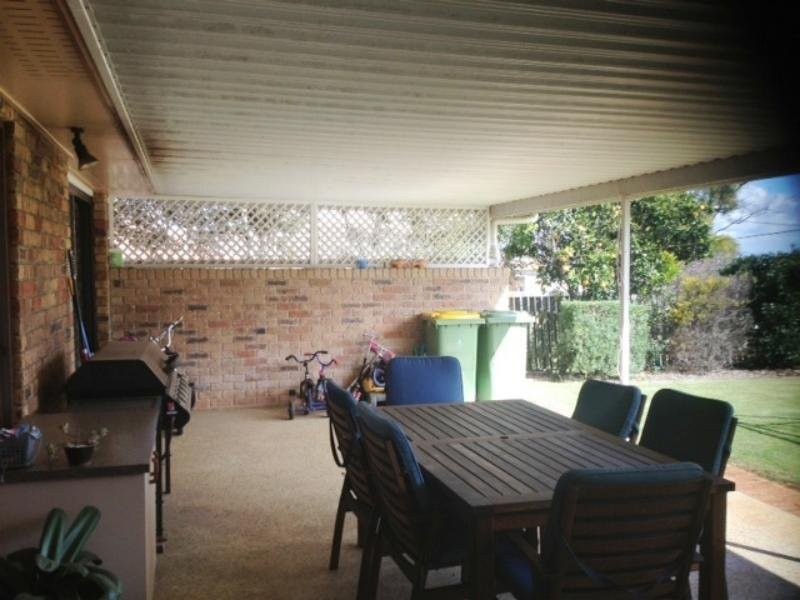 11 Melway Crescent, Glenvale QLD 4350