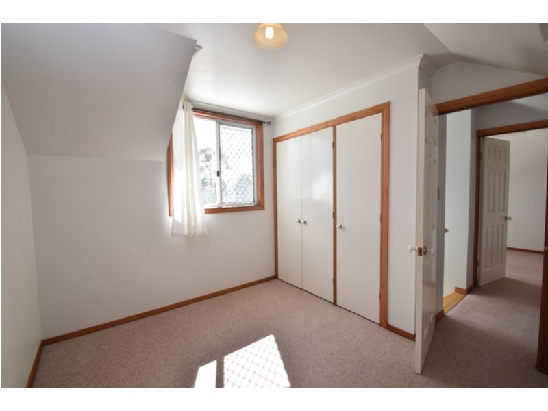 3 Jenna Court, Kearneys Spring QLD 4350