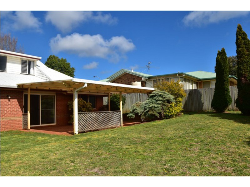 3 Jenna Court, Kearneys Spring QLD 4350