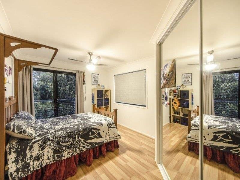 2 Huntingdale Court, Mount Lofty QLD 4350