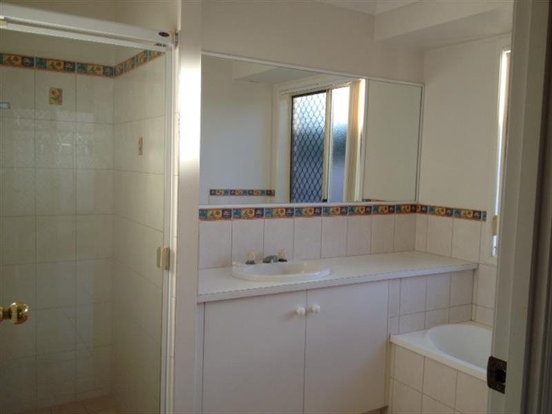 28 Wood Drive, Middle Ridge QLD 4350