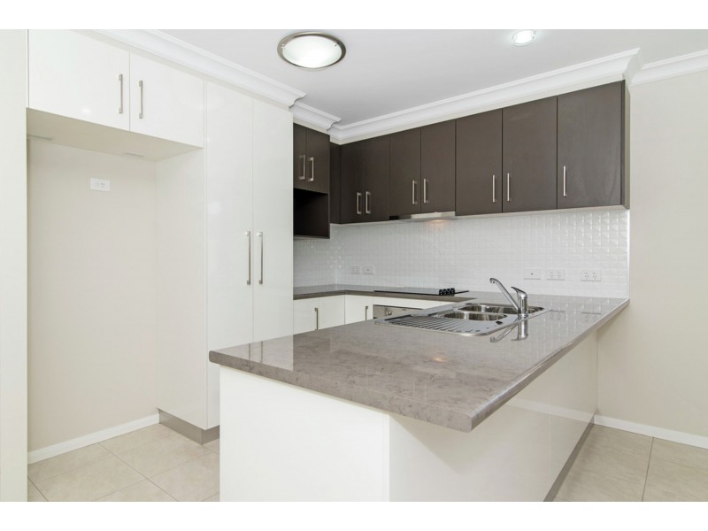 1/3 Whitley Court, Glenvale QLD 4350