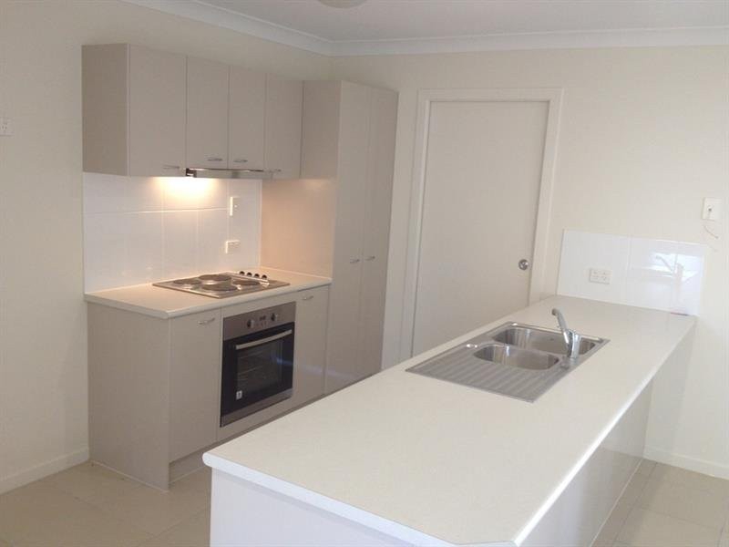 10 Wandoo Crescent, Westbrook QLD 4350