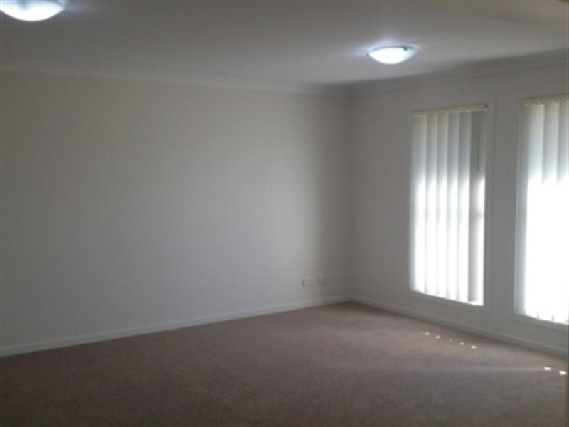 10 Wandoo Crescent, Westbrook QLD 4350