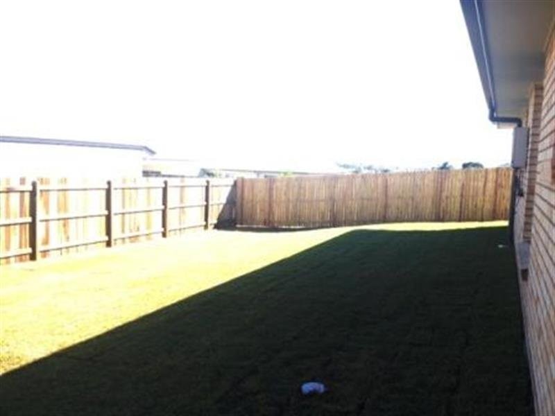 10 Wandoo Crescent, Westbrook QLD 4350