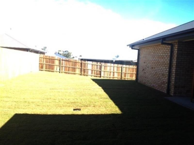 10 Wandoo Crescent, Westbrook QLD 4350