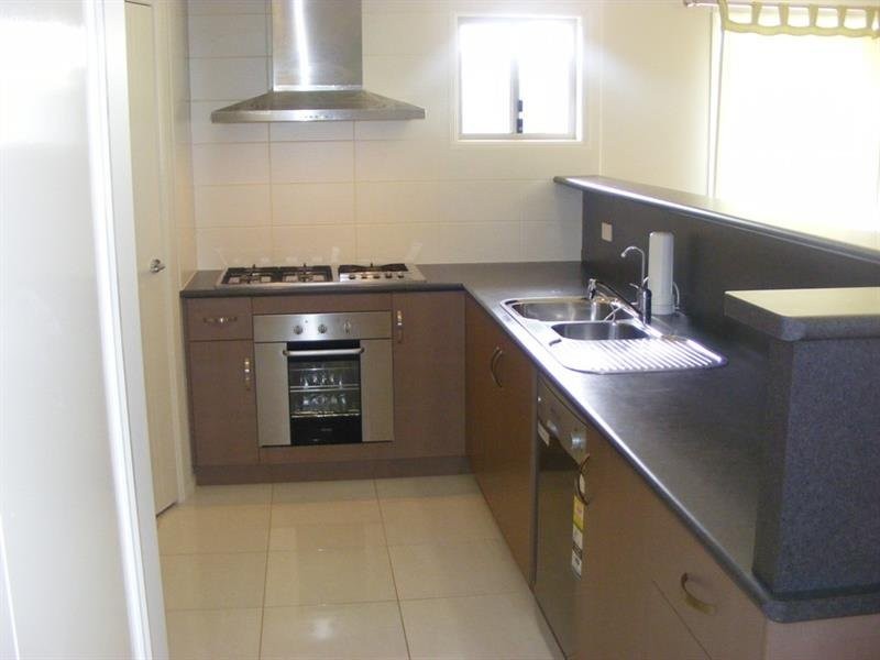 8 Lanagan Court, Middle Ridge QLD 4350