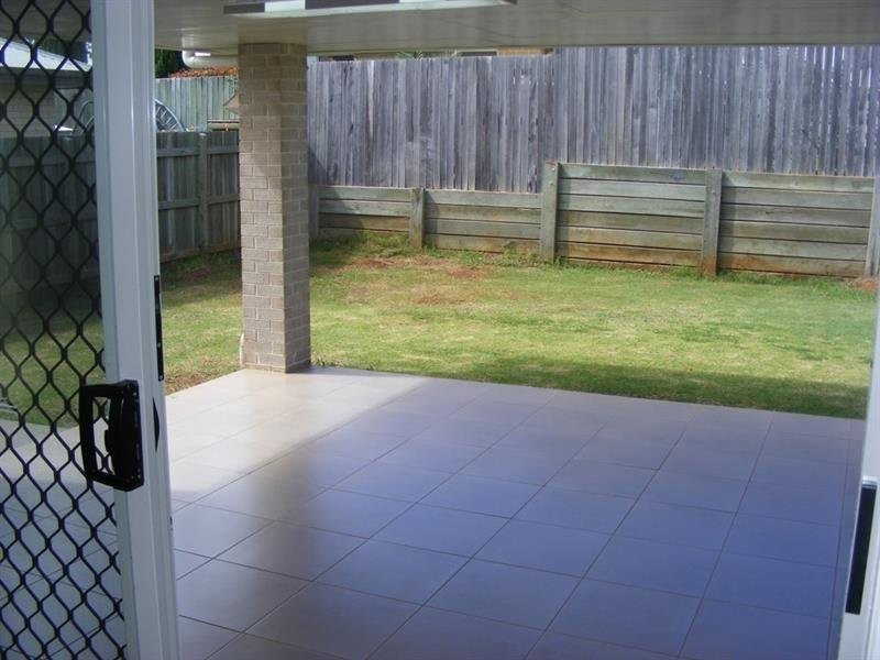 8 Lanagan Court, Middle Ridge QLD 4350