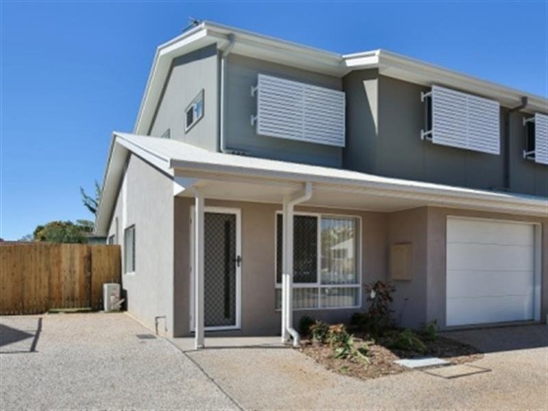 303-305 Bridge St, Newtown QLD 4350