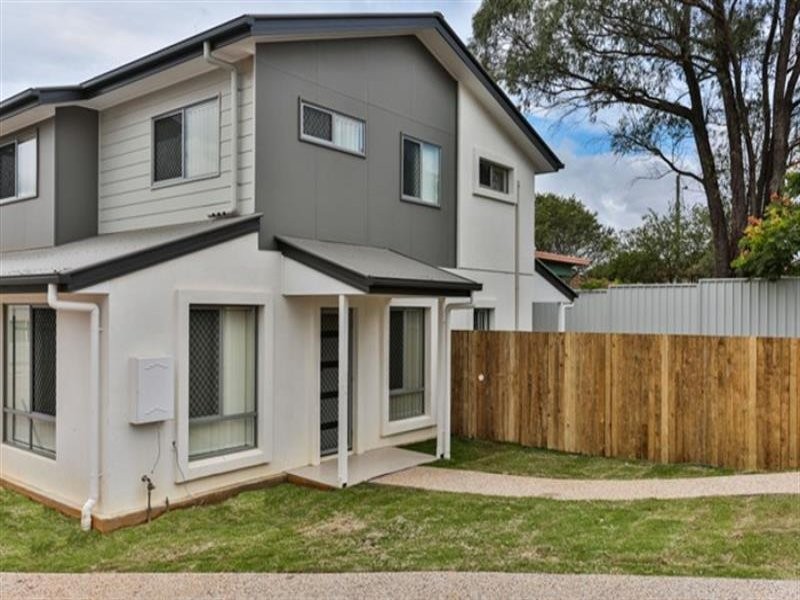 303-305 Bridge St, Newtown QLD 4350