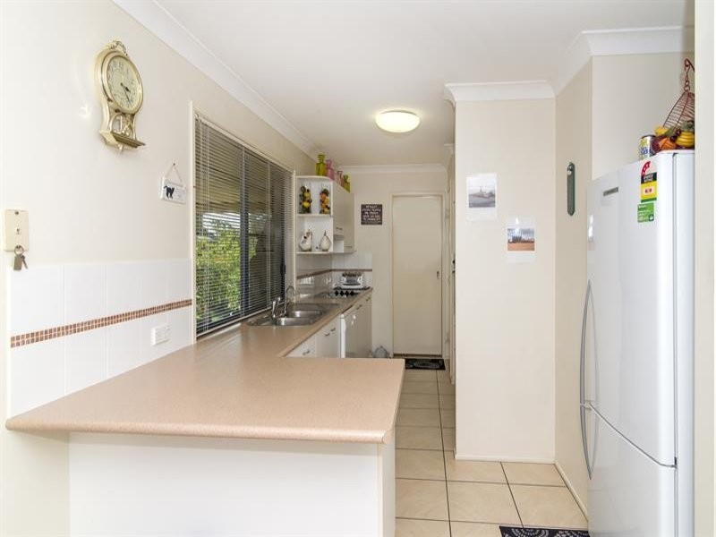 12 Highland Park Rd, Meringandan West QLD 4352