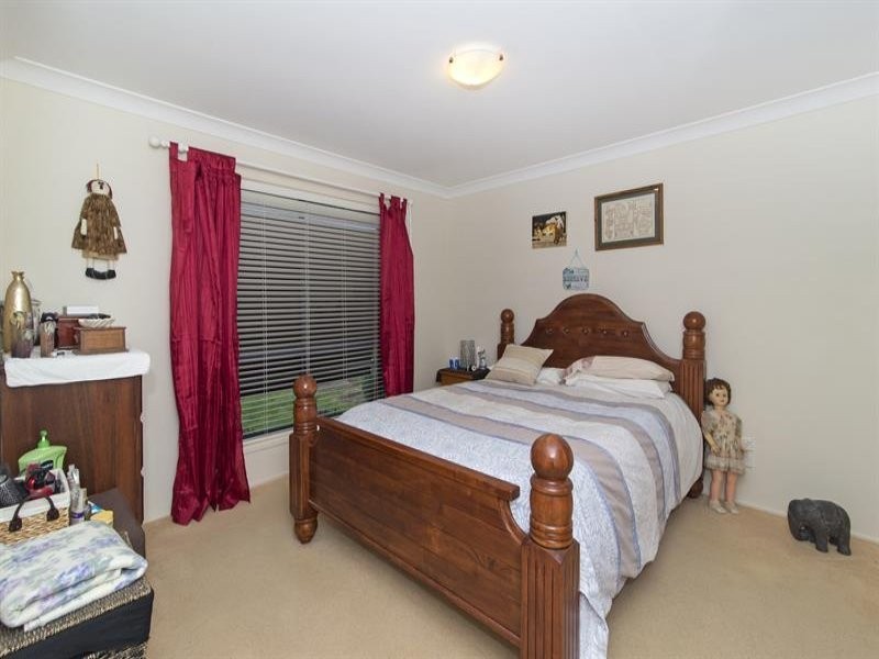 12 Highland Park Rd, Meringandan West QLD 4352