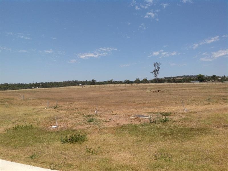 4 Derby Drive, Rosenthal Heights QLD 4370