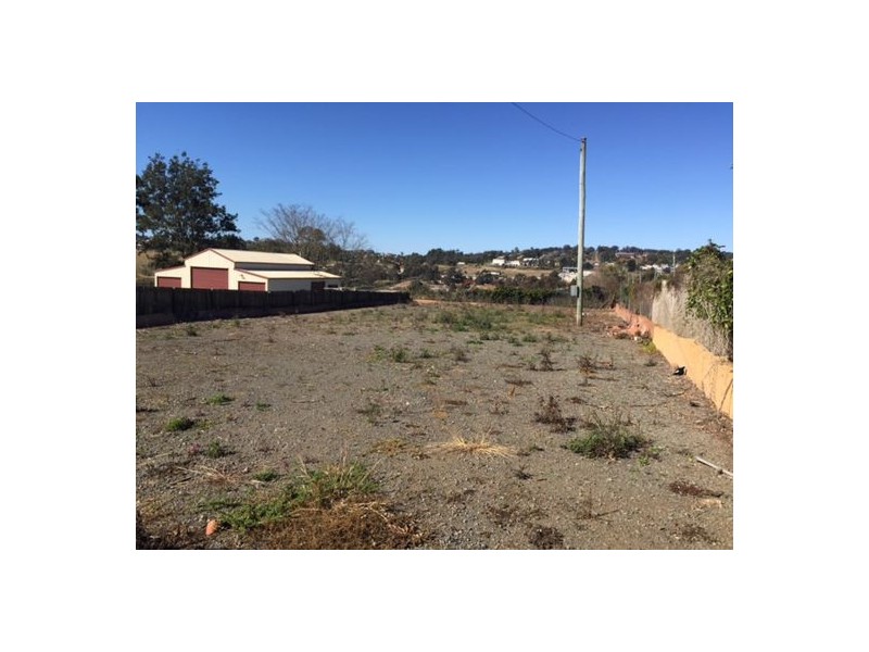 8 Vanity Street, Rockville QLD 4350