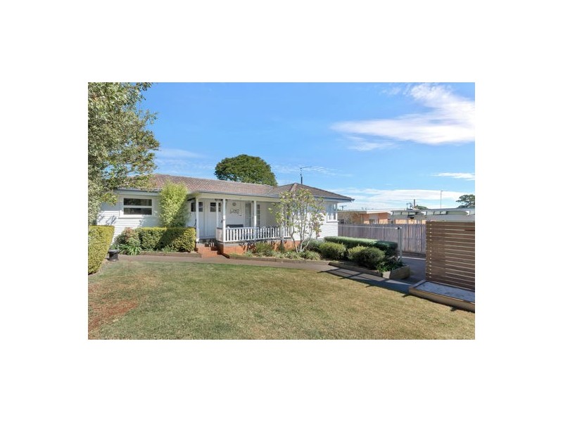 3 Maker Street, Rangeville QLD 4350