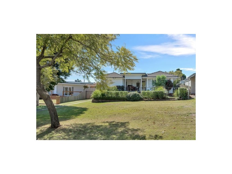 3 Maker Street, Rangeville QLD 4350