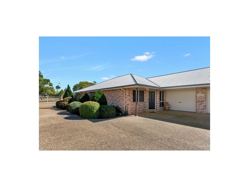 2/56 Tara Street, Wilsonton QLD 4350