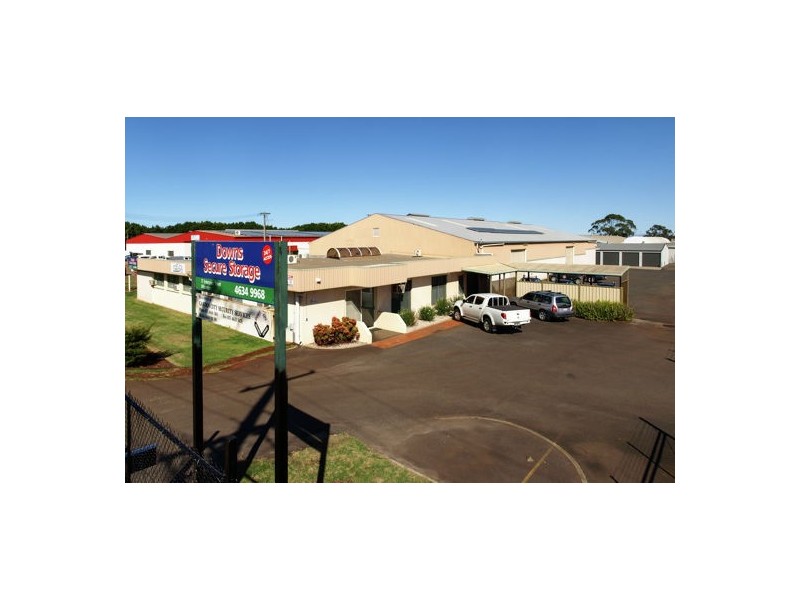 17 Enterprise Street, Wilsonton QLD 4350