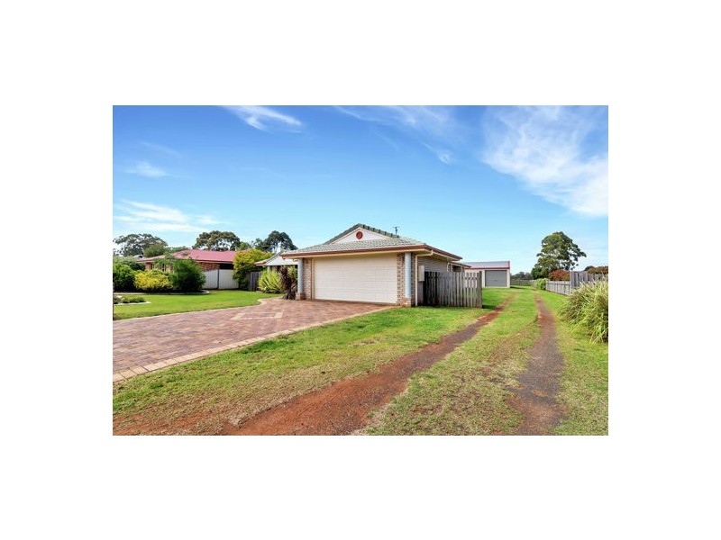 11 Elizabeth Street, Westbrook QLD 4350