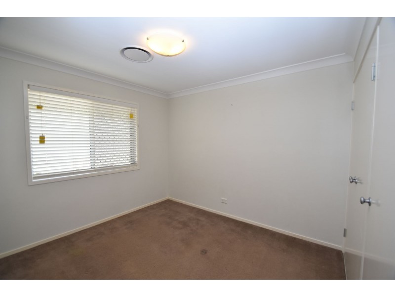 12 Quail Street, Rangeville QLD 4350