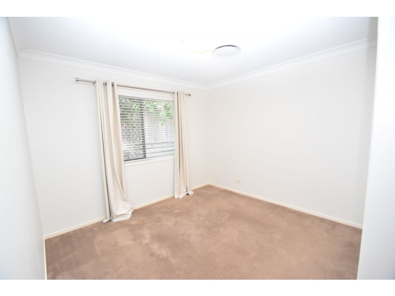12 Quail Street, Rangeville QLD 4350