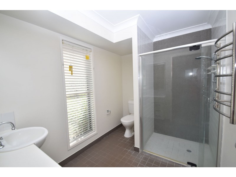 12 Quail Street, Rangeville QLD 4350
