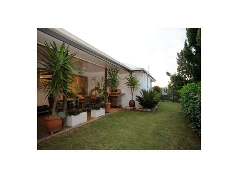 12 Quail Street, Rangeville QLD 4350