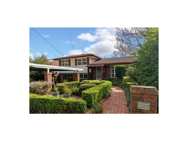 11 Starkey Court, Rangeville QLD 4350