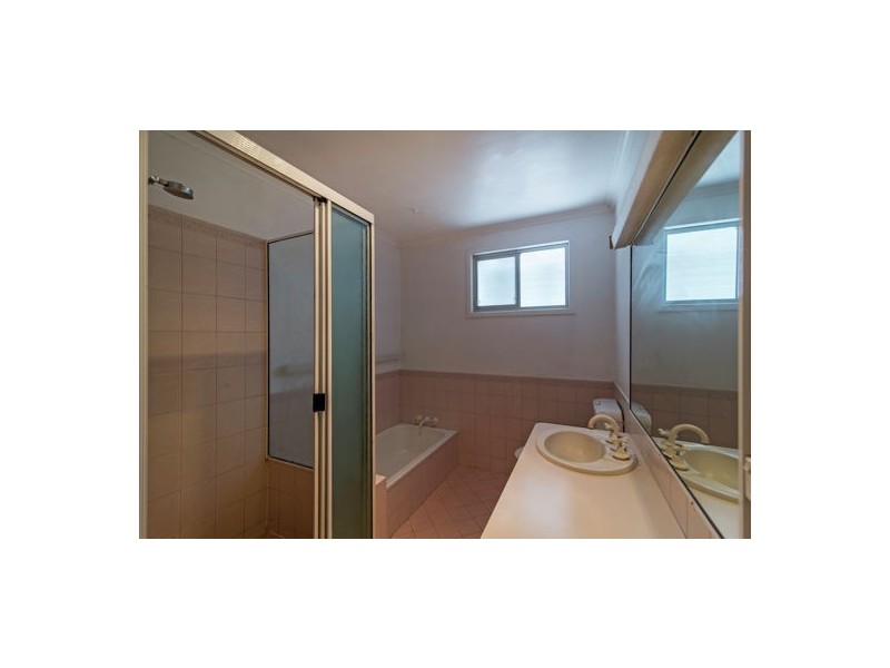 11 Starkey Court, Rangeville QLD 4350