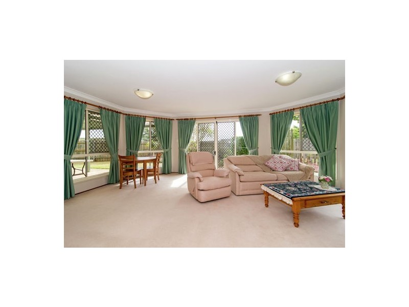 7 Hennenlotter Court, Kearneys Spring QLD 4350