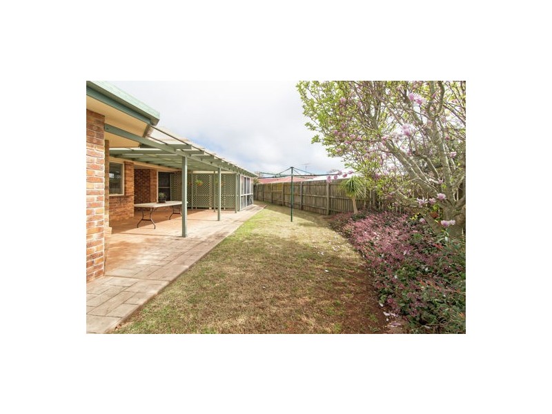 7 Hennenlotter Court, Kearneys Spring QLD 4350