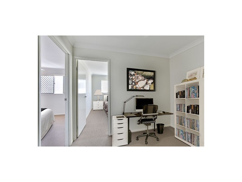 16/303 Bridge Street, Newtown QLD 4350