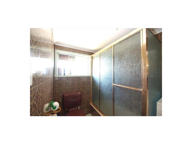 1 Clearview Street, Rockville QLD 4350