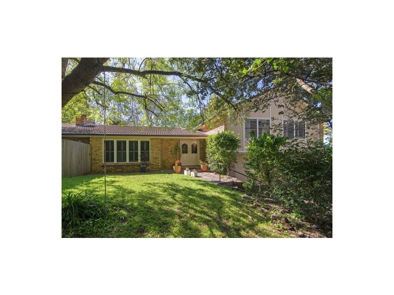 42 Mackenzie St, Mount Lofty QLD 4350