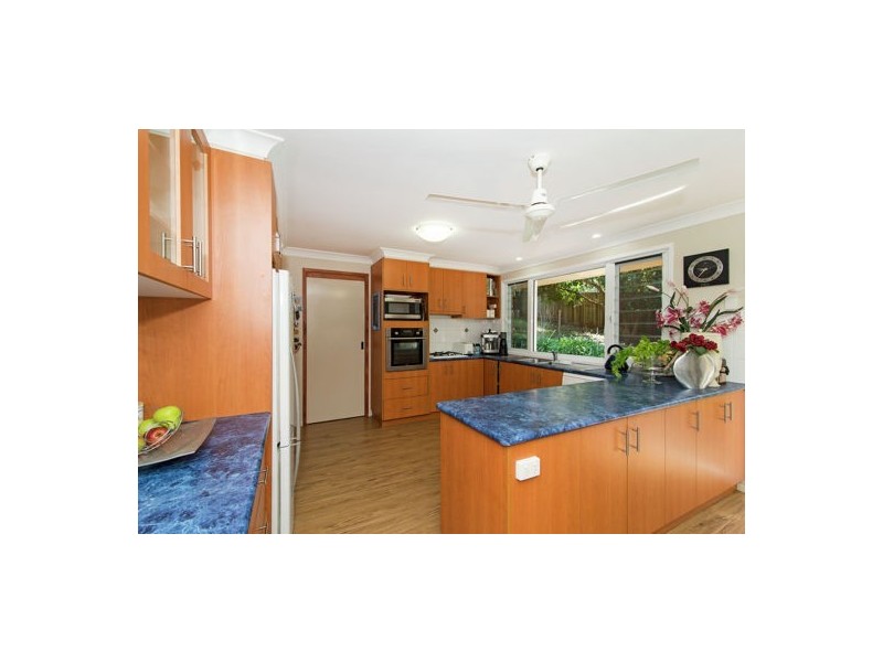 42 Mackenzie St, Mount Lofty QLD 4350