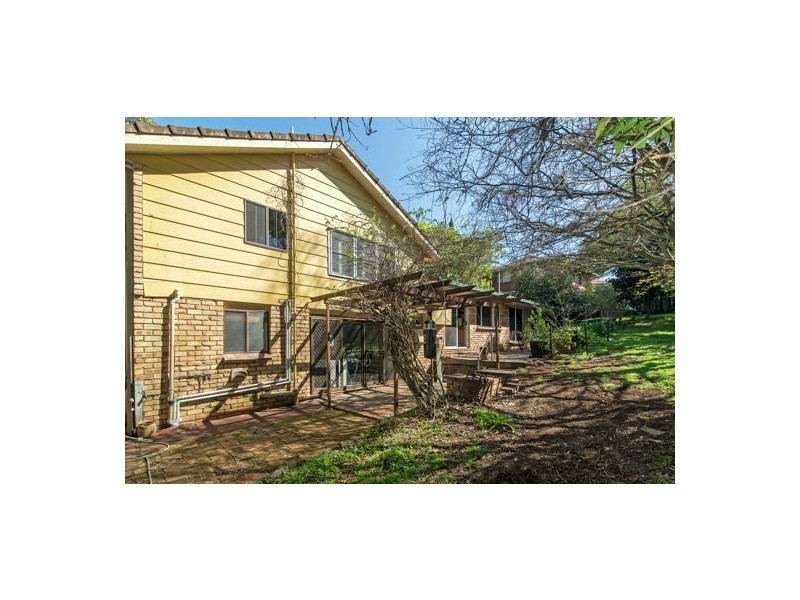 42 Mackenzie St, Mount Lofty QLD 4350