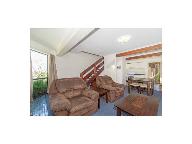 5/2 Benjamin Street, Mount Lofty QLD 4350