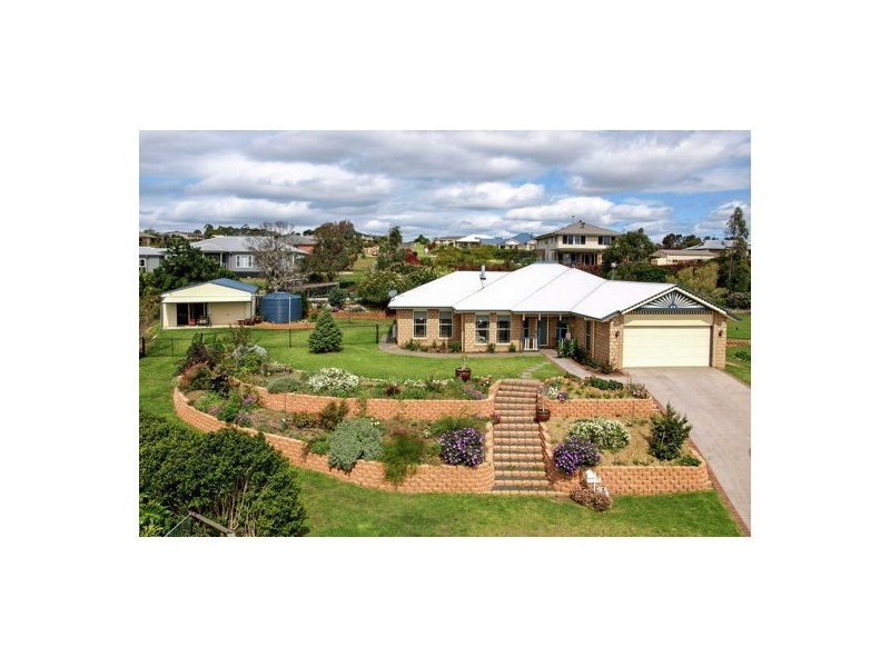 13 Barton Court, Highfields QLD 4352
