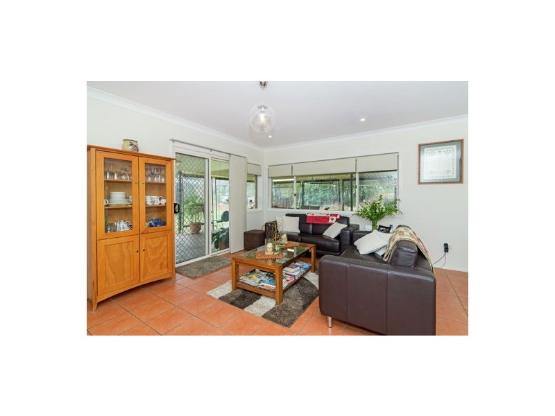 13 Barton Court, Highfields QLD 4352