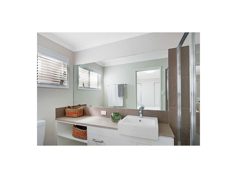 4/338 Hume Street, Centenary Heights QLD 4350