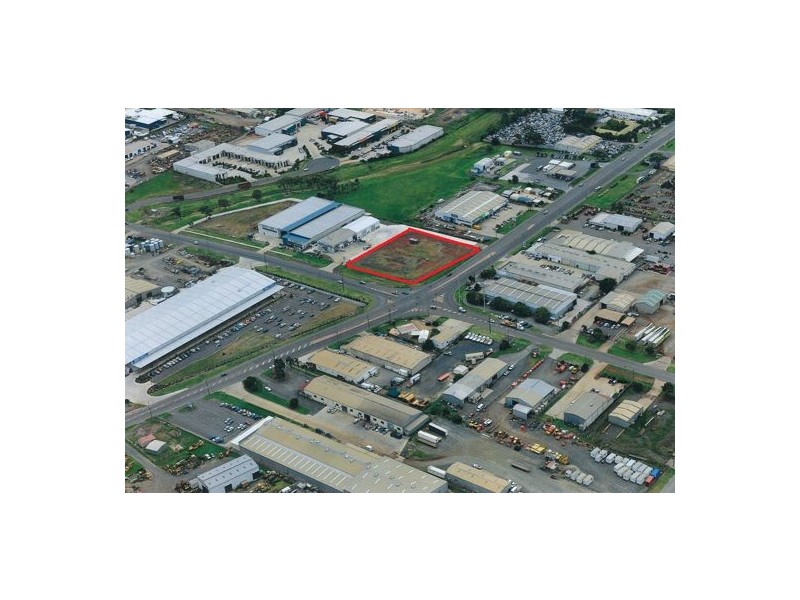 393 Taylor Street, Wilsonton QLD 4350