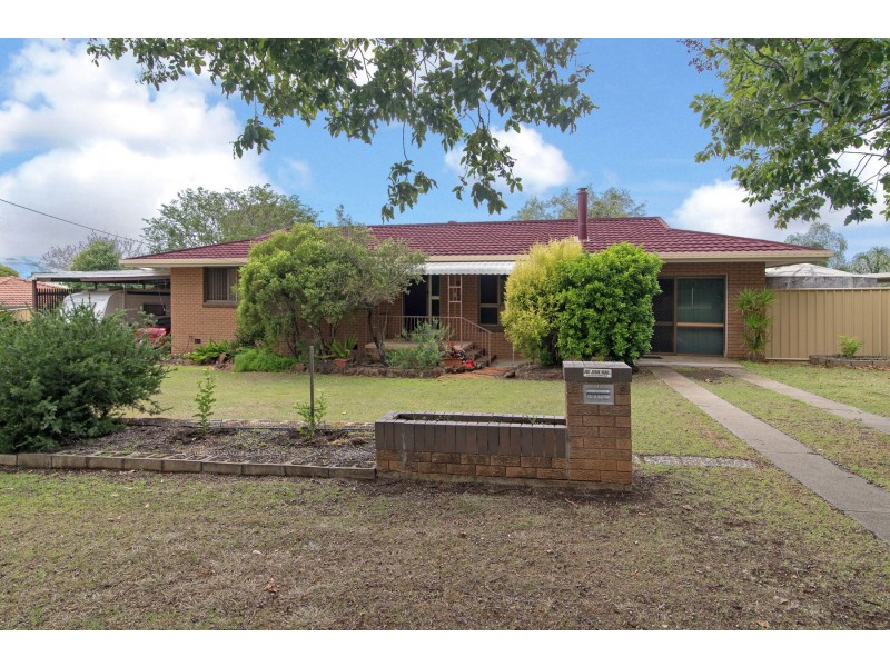 14 Werth Street, Oakey QLD 4401