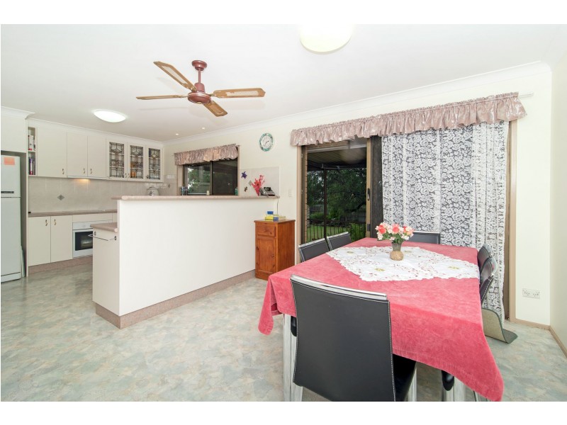 14 Werth Street, Oakey QLD 4401