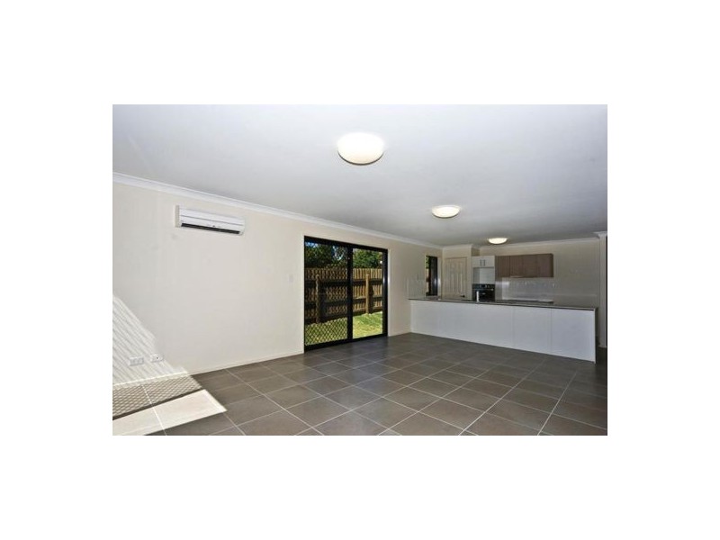 1/2 Swallow Court, Newtown QLD 4350