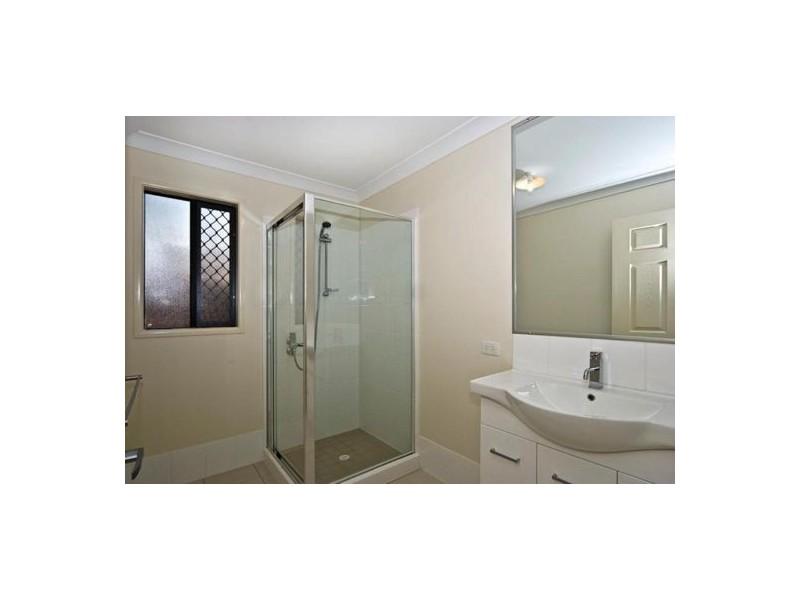 1/2 Swallow Court, Newtown QLD 4350