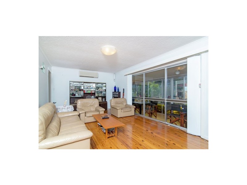 17 Tara Street, Wilsonton QLD 4350