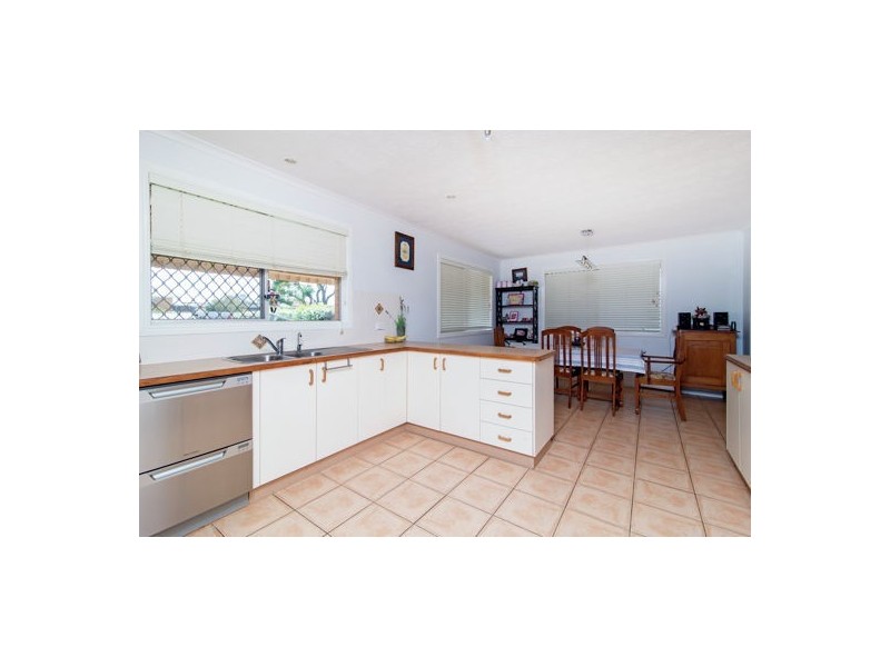 17 Tara Street, Wilsonton QLD 4350
