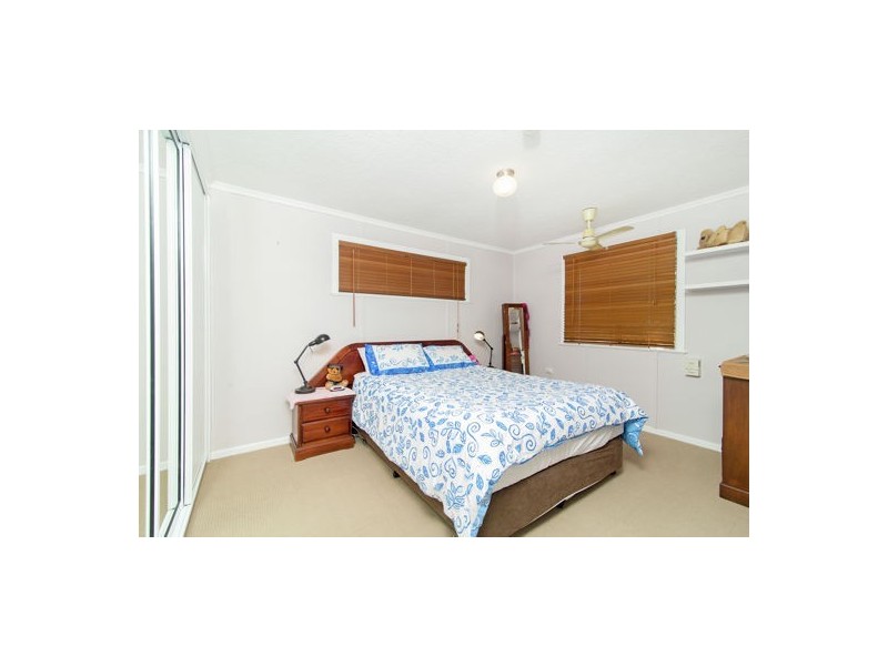17 Tara Street, Wilsonton QLD 4350
